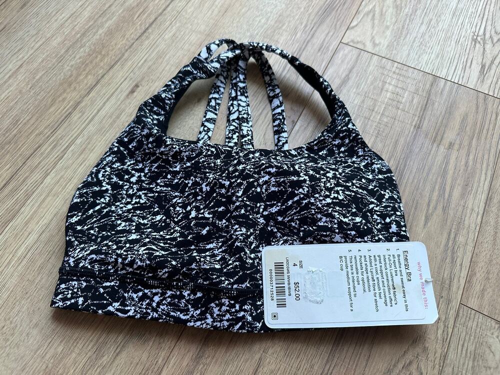 Lululemon Women’s Sports Bra Energy Black and White LW2CGWS Size 4 NWT